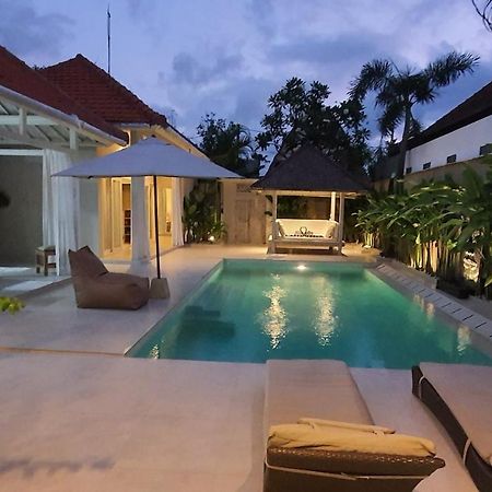 La Dolce Villa Seminyak  Bagian luar foto