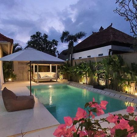 La Dolce Villa Seminyak  Bagian luar foto