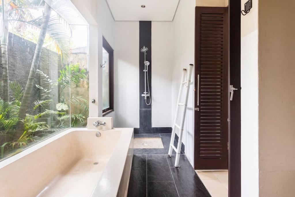 La Dolce Villa Seminyak  Bagian luar foto